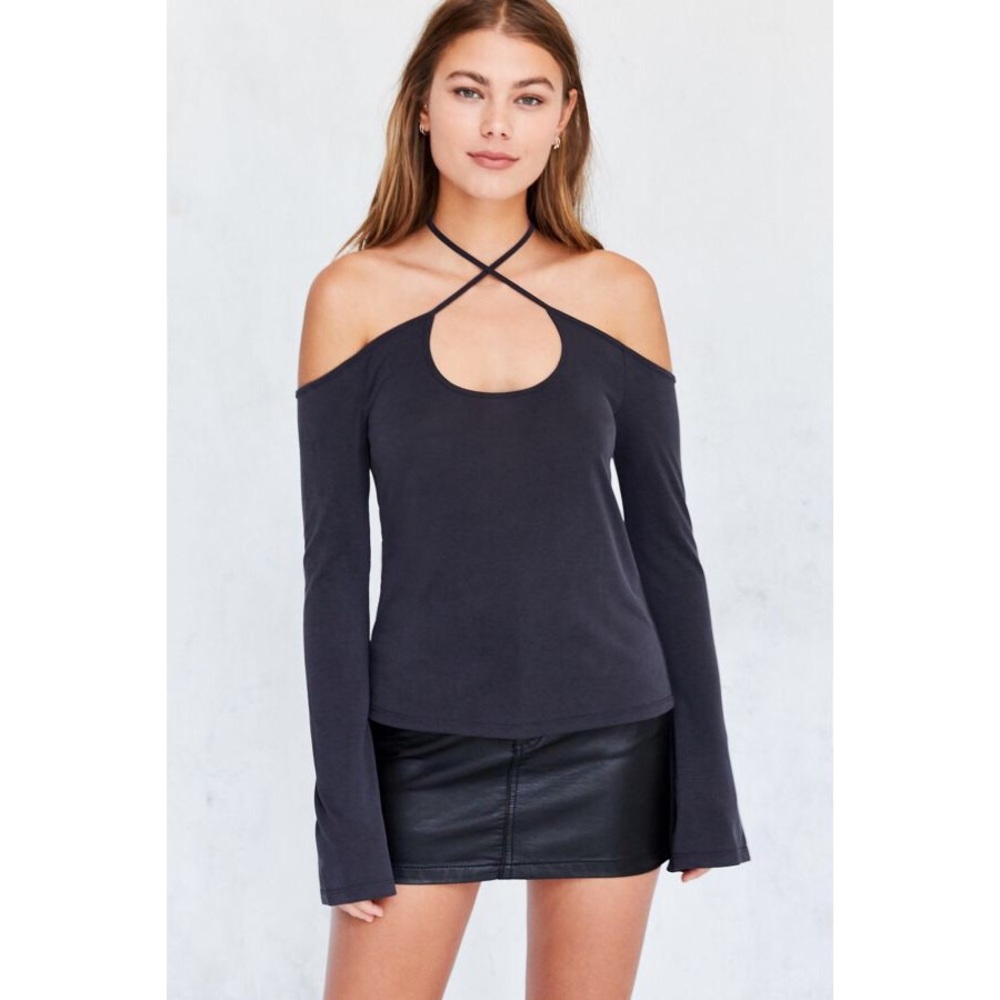 LOOKING FOR THIS ITEM IN A SIZE S OR M